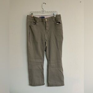 Democracy 16W Pants